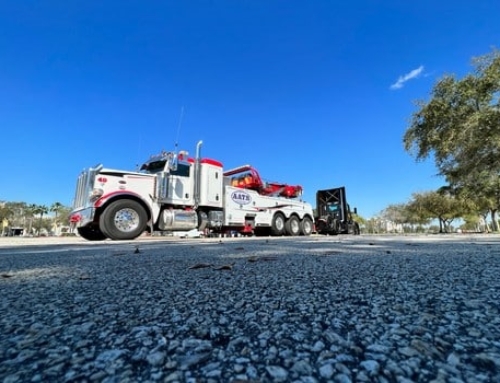 Tractor Trailer Towing in Casselberry Florida